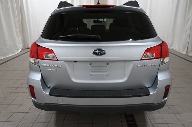 Used 2012 Subaru Outback 2.5i Limited w/ Moonroof Pkg AWD/4WD image 10
