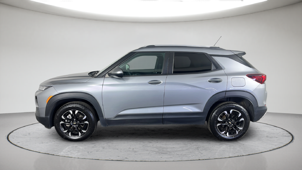 Used 2023 Chevrolet TrailBlazer LT AWD/4WD image 9