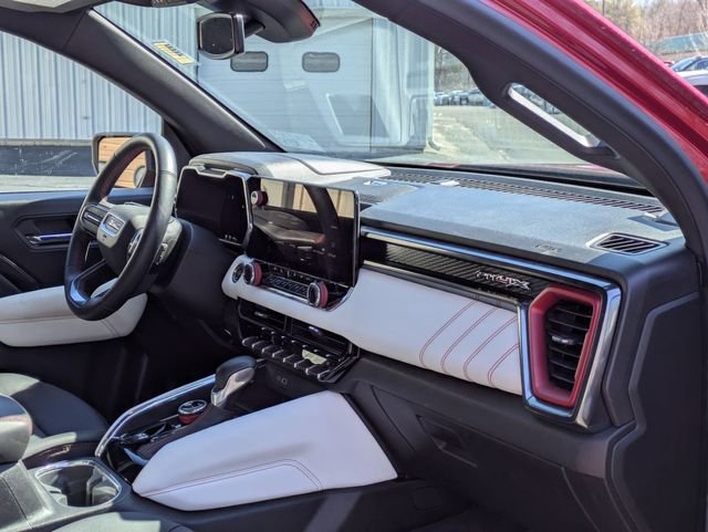 Used 2024 GMC Canyon AT4X image 36