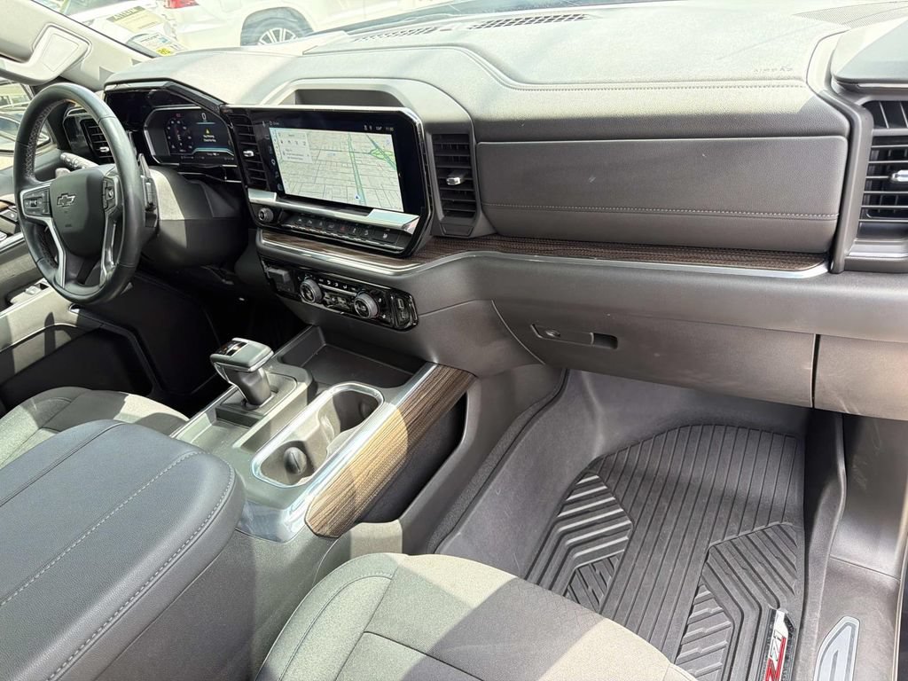 Used 2024 Chevrolet Silverado 1500 RST w/ Convenience Package II AWD/4WD image 12