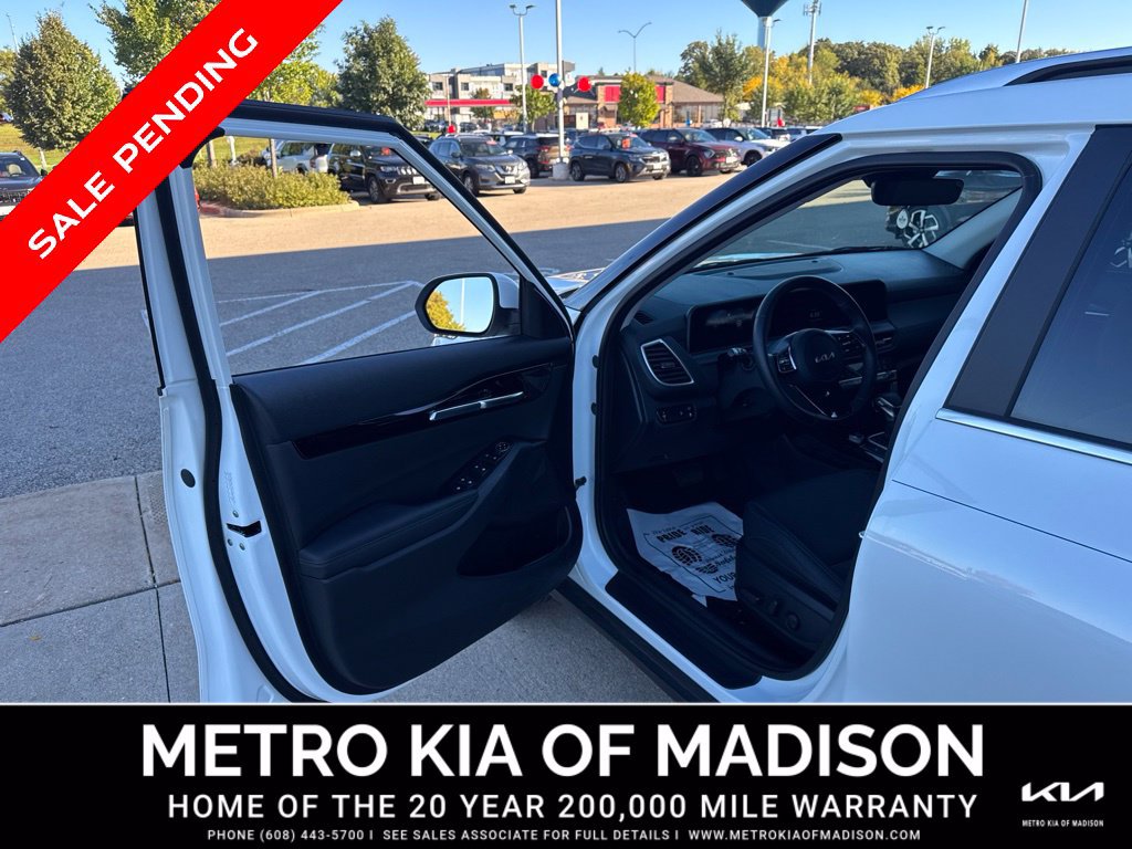Used 2026 Kia Seltos EX w/ EX Sunroof Package AWD/4WD image 11