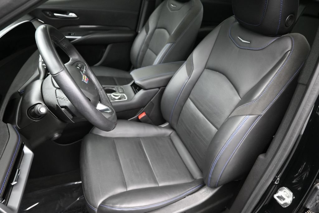 Certified 2024 Cadillac XT4 Sport AWD/4WD image 11