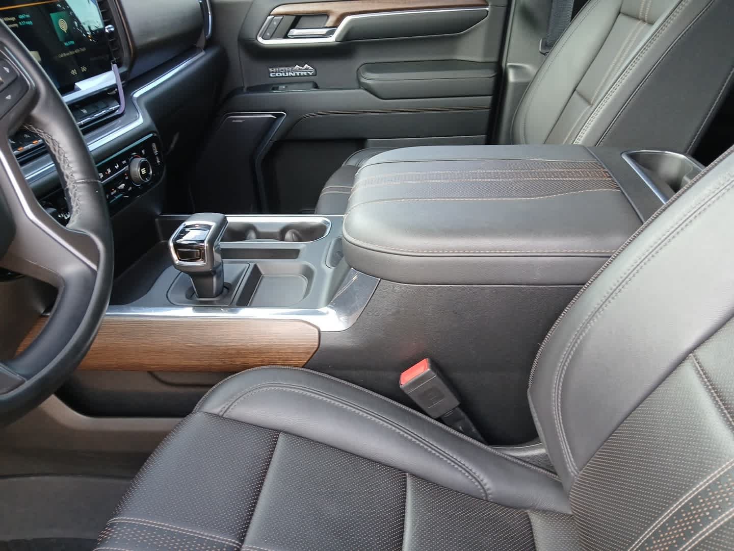 Used 2023 Chevrolet Silverado 1500 High Country w/ High Country Premium Package AWD/4WD image 19