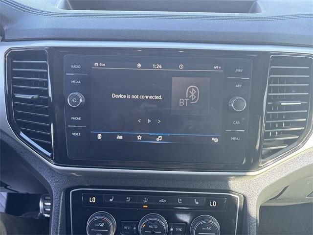 Used 2022 Volkswagen Atlas SEL Premium image 17