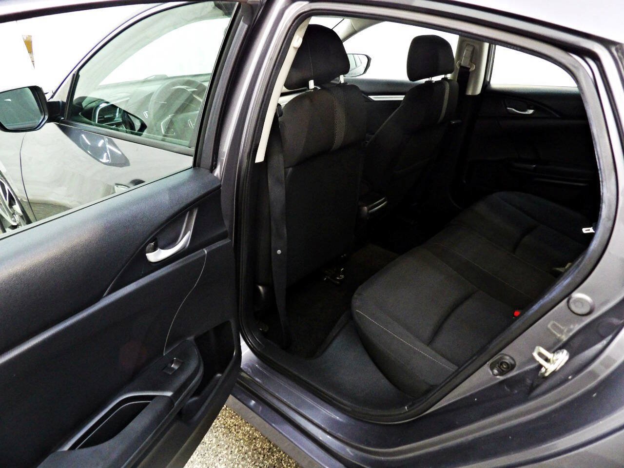 Used 2016 Honda Civic EX image 10