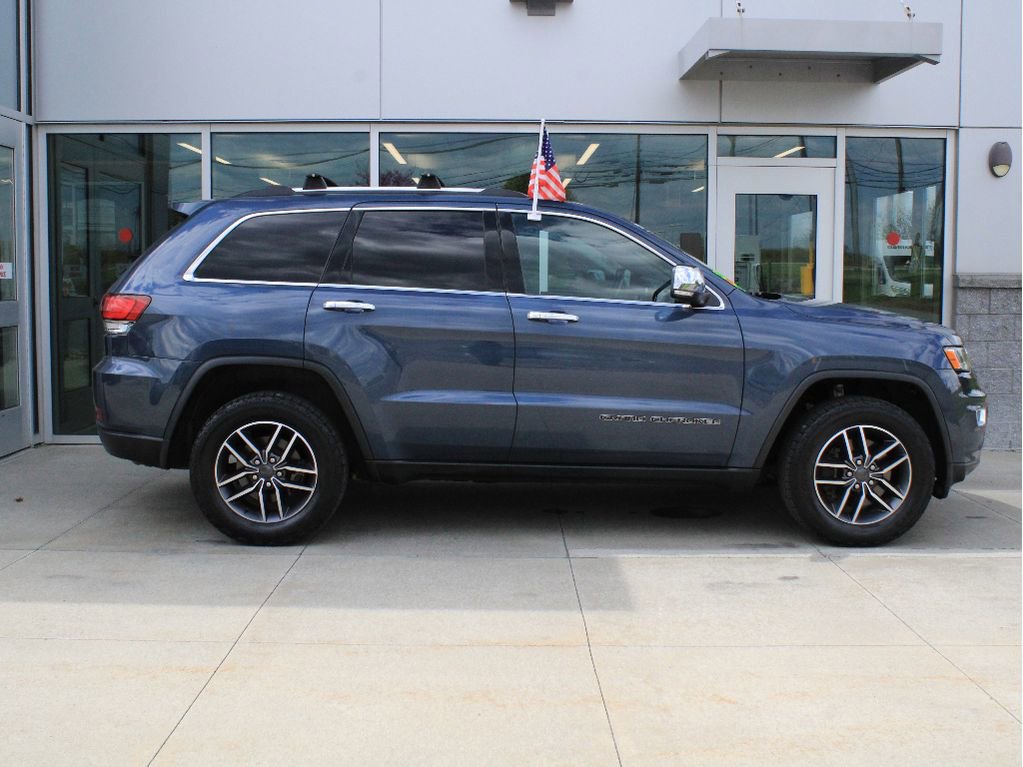 Used 2021 Jeep Grand Cherokee Limited w/ Trailer Tow Group IV AWD/4WD image 4