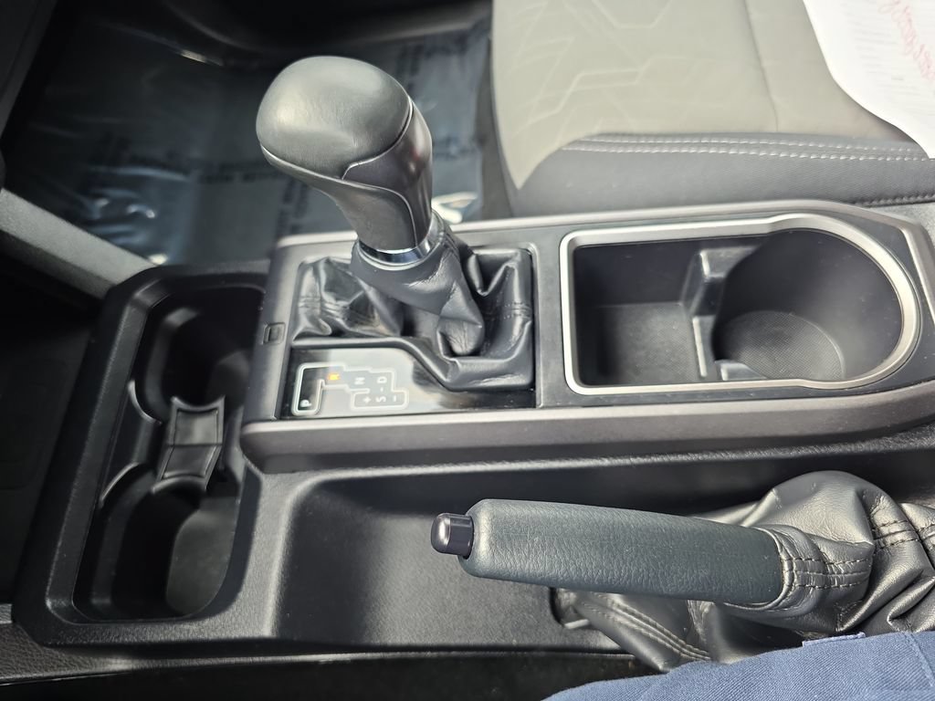 Used 2021 Toyota Tacoma TRD Off-Road AWD/4WD image 29