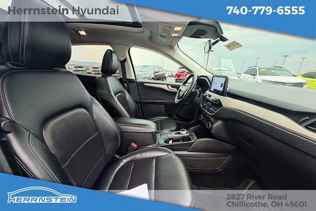 Used 2022 Ford Escape SEL w/ Technology Package image 27