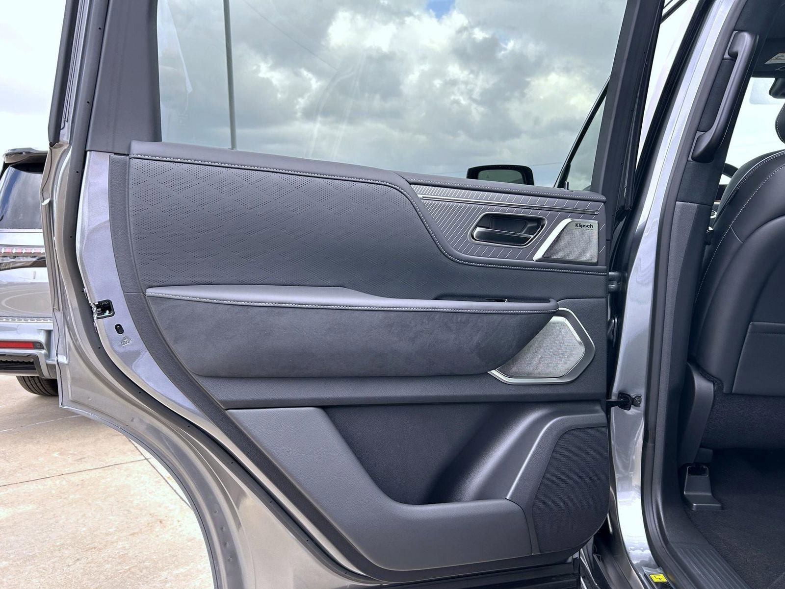 New 2026 INFINITI QX80 Autograph image 22