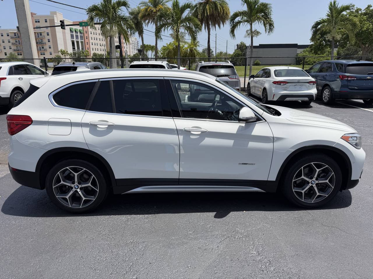 Used 2018 BMW X1 sDrive28i FWD image 5