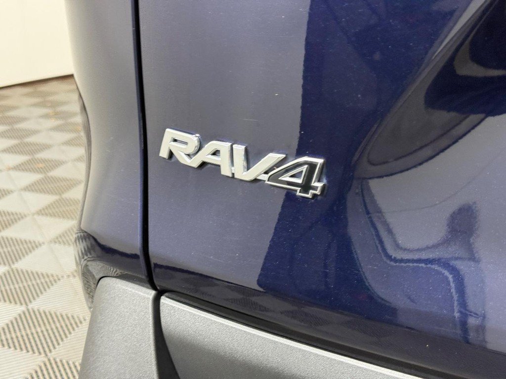 Used 2023 Toyota RAV4 Limited AWD/4WD image 6