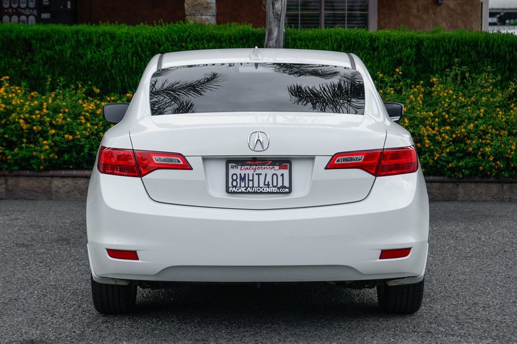 Used 2013 Acura ILX w/ Premium Package image 7