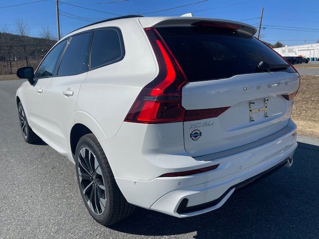 New 2026 Volvo XC60 B5 Plus w/ Protection Package Premier AWD/4WD image 2