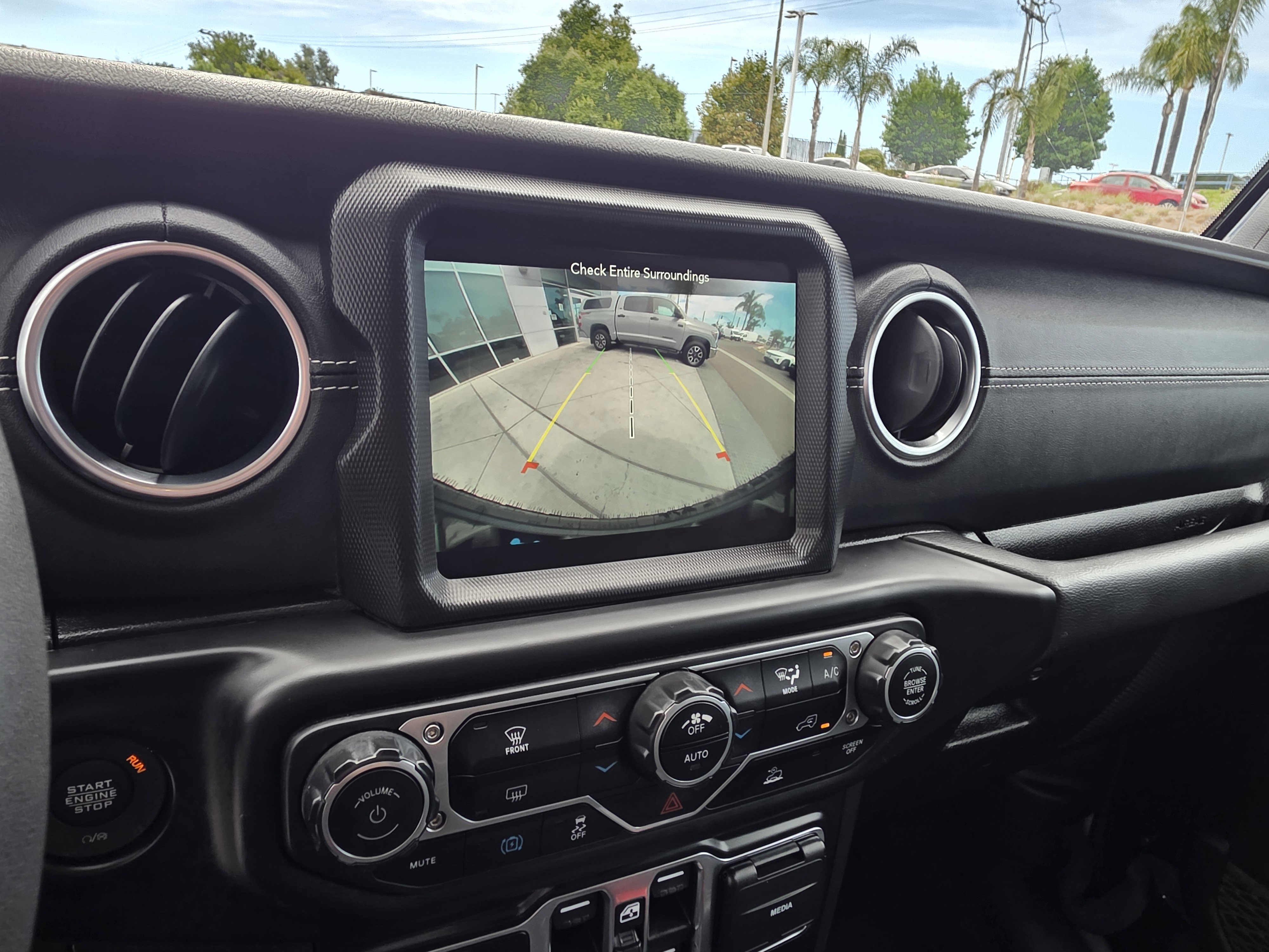 Certified 2023 Jeep Wrangler Sahara image 16