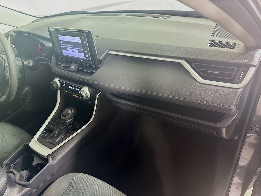 Certified 2020 Toyota RAV4 XLE AWD/4WD image 30