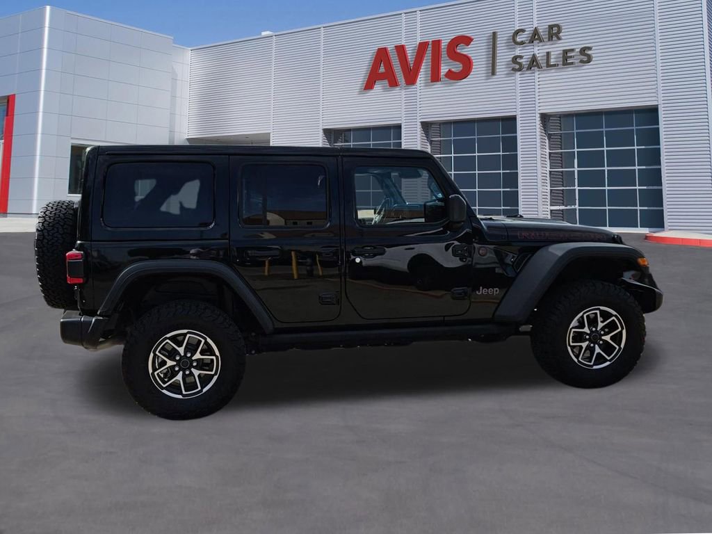 Used 2025 Jeep Wrangler Unlimited Rubicon AWD/4WD image 7