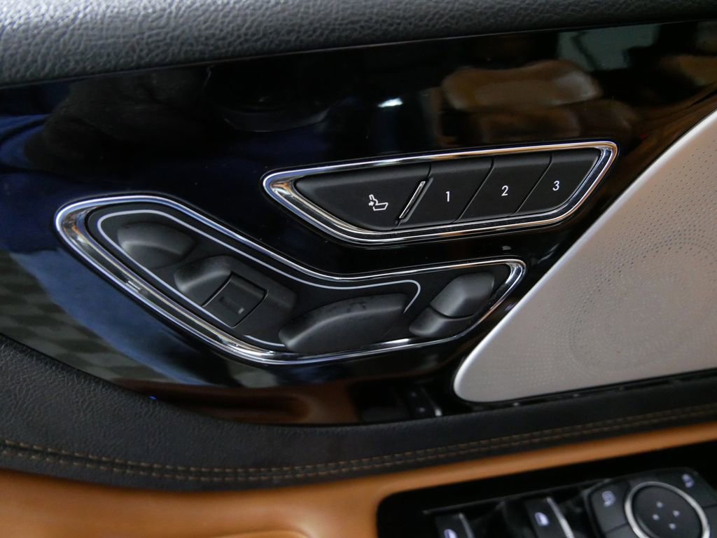 Used 2020 Lincoln Aviator Black Label image 14