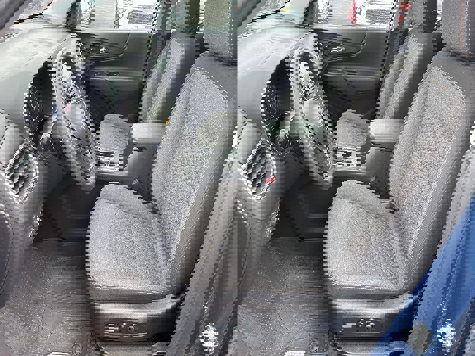 Certified 2024 Chevrolet Equinox LT w/ LPO, Floor Liner Package image 6