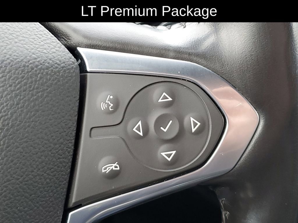 Used 2022 Chevrolet Traverse LT w/ LT Premium Package image 13