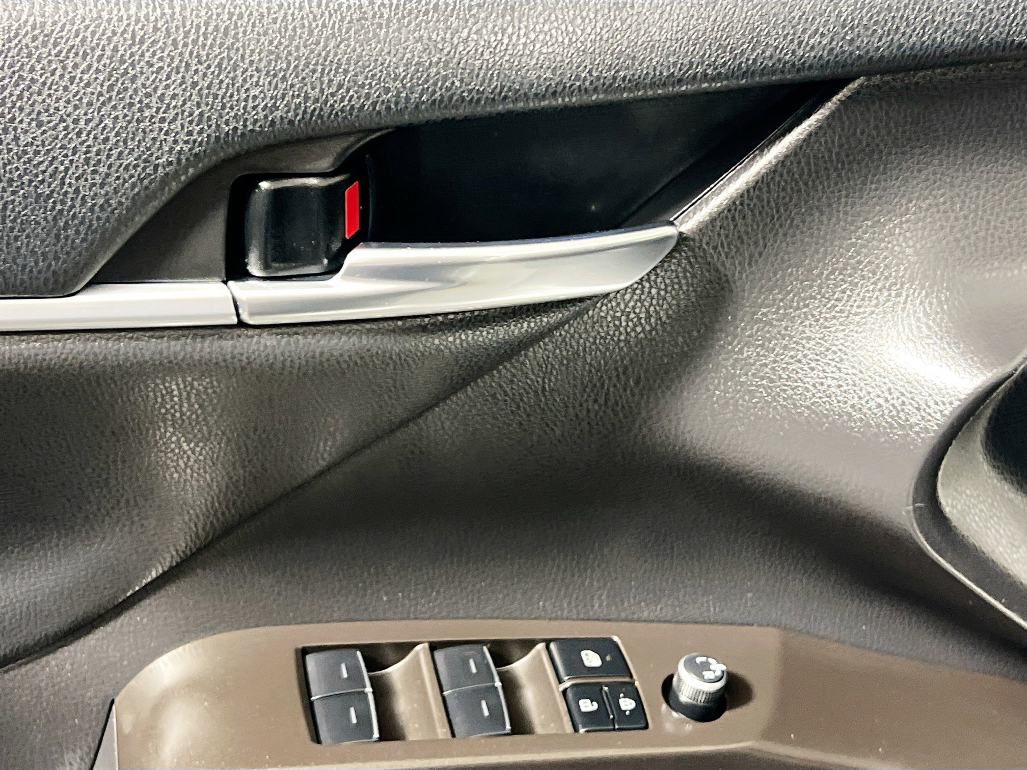 Used 2023 Toyota Camry XSE image 16