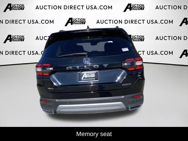 Used 2024 Honda Pilot Touring image 6