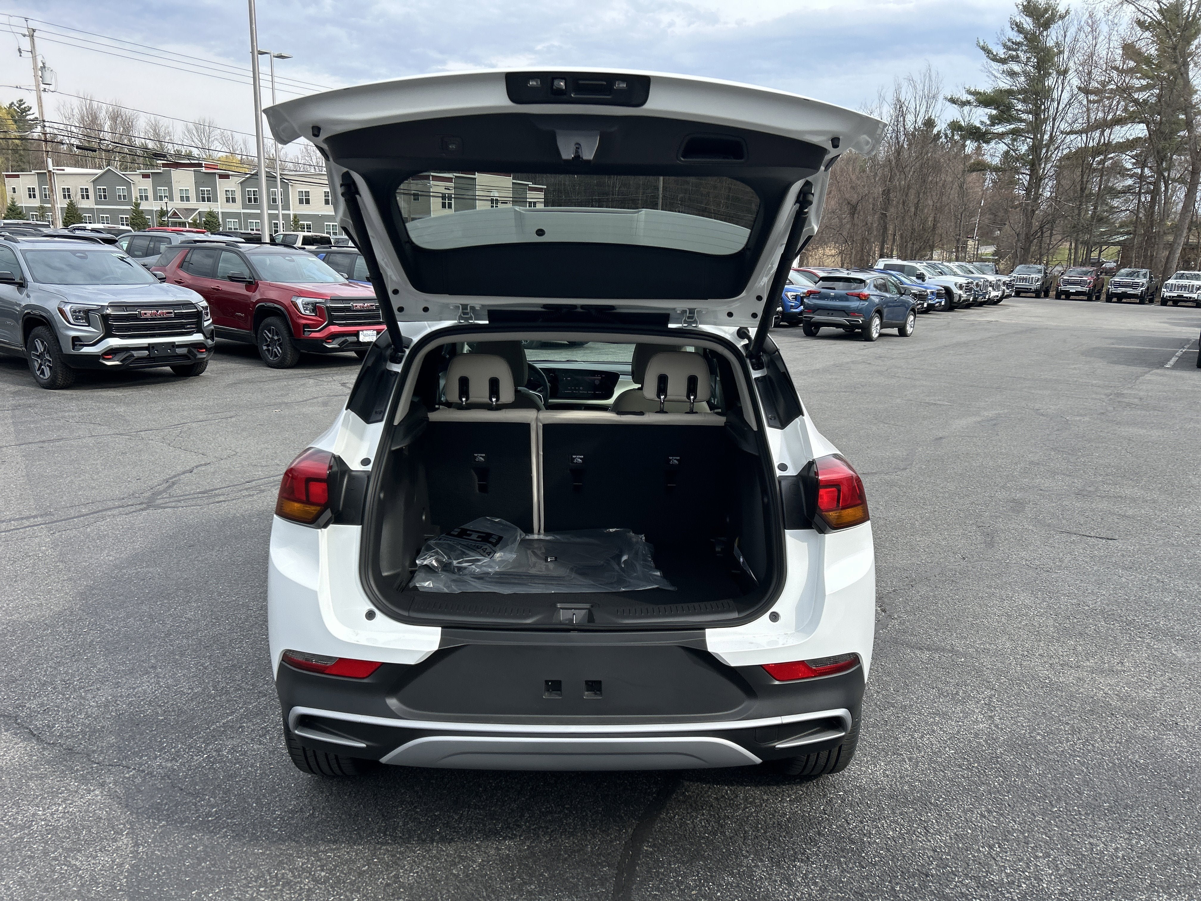 New 2026 Buick Encore GX Preferred w/ Comfort Package AWD/4WD image 7