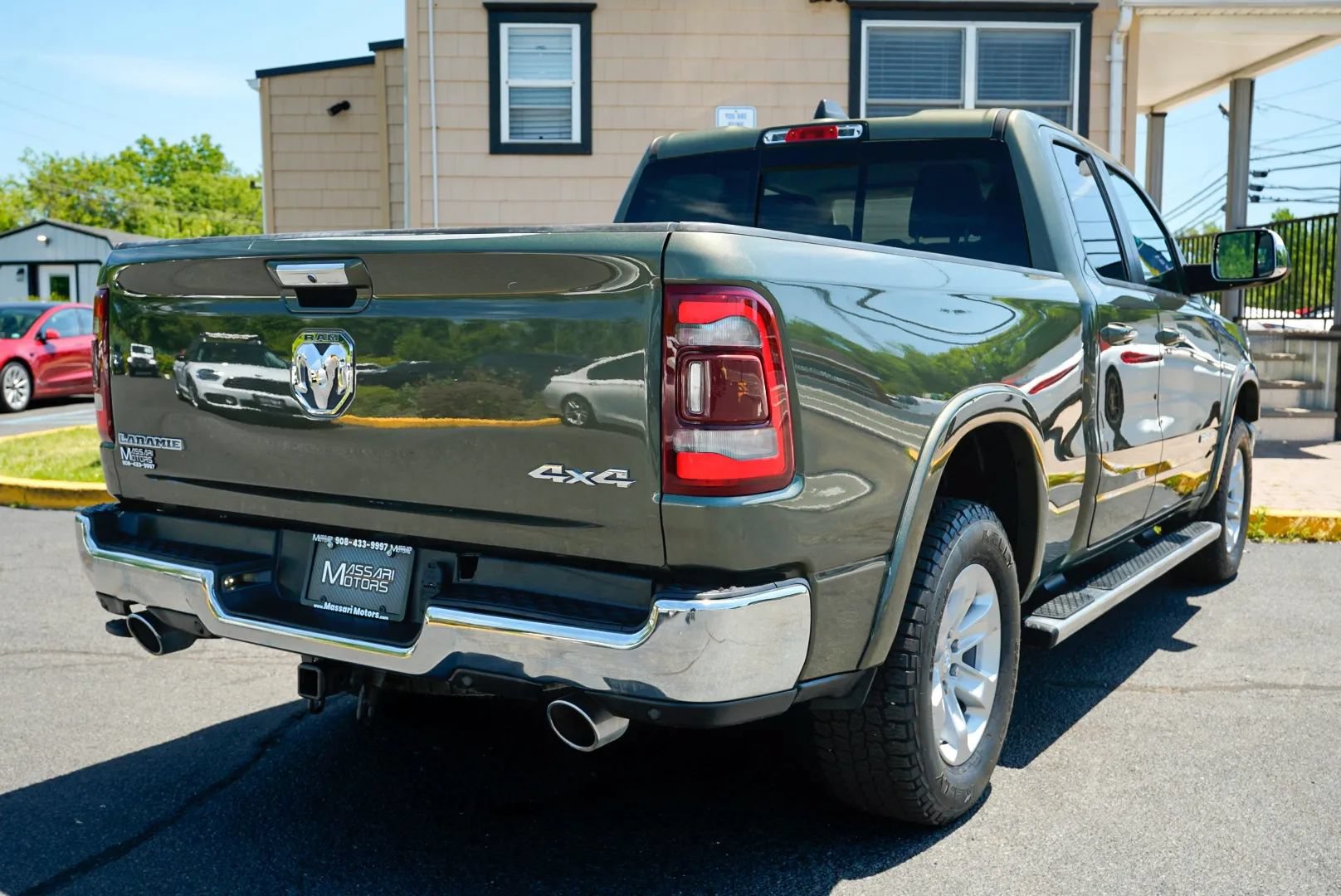Used 2021 RAM 1500 Laramie AWD/4WD image 5