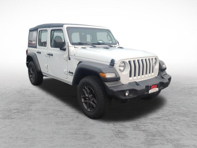 Used 2022 Jeep Wrangler Unlimited Sport AWD/4WD image 3