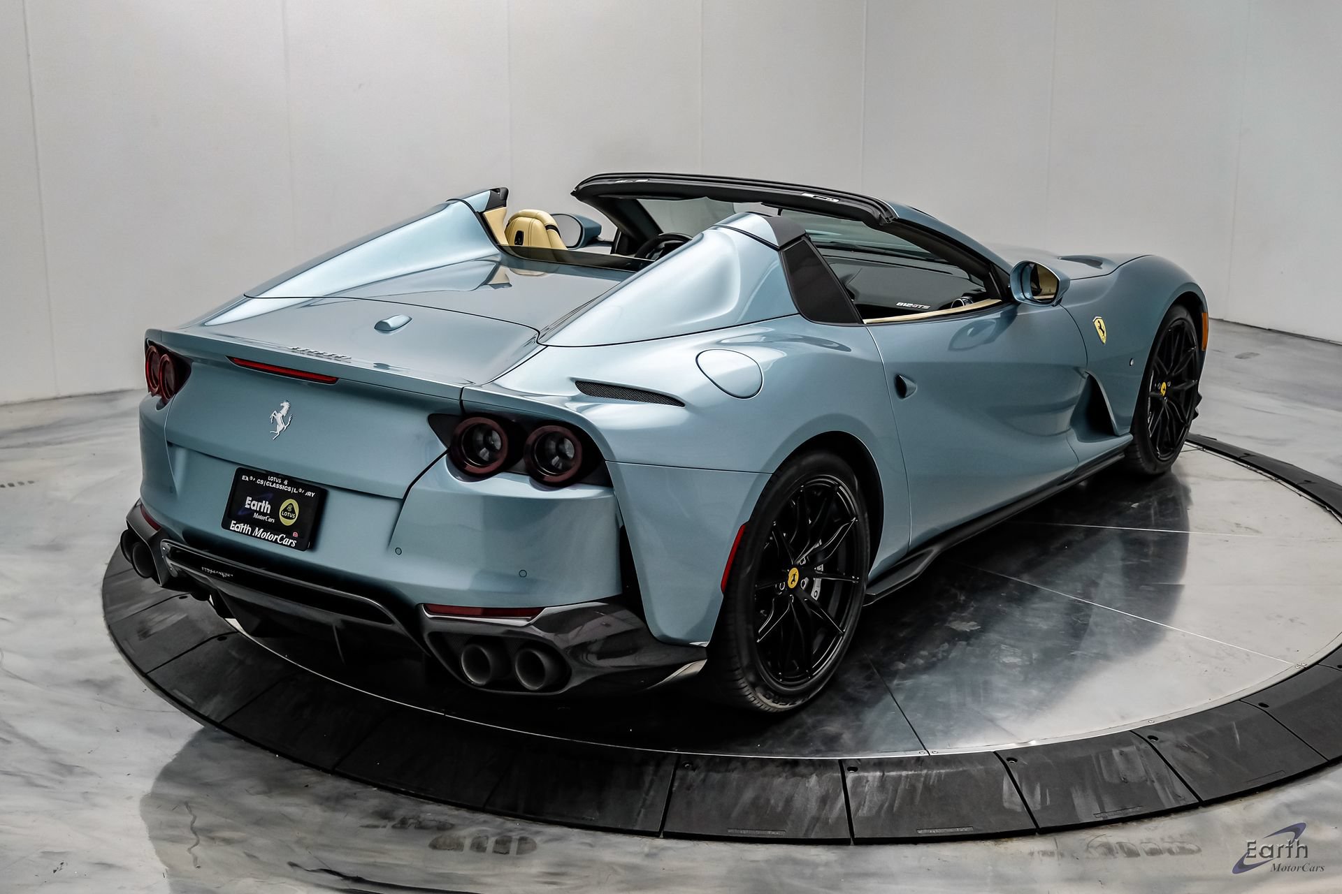 Used 2023 Ferrari 812 GTS RWD image 23