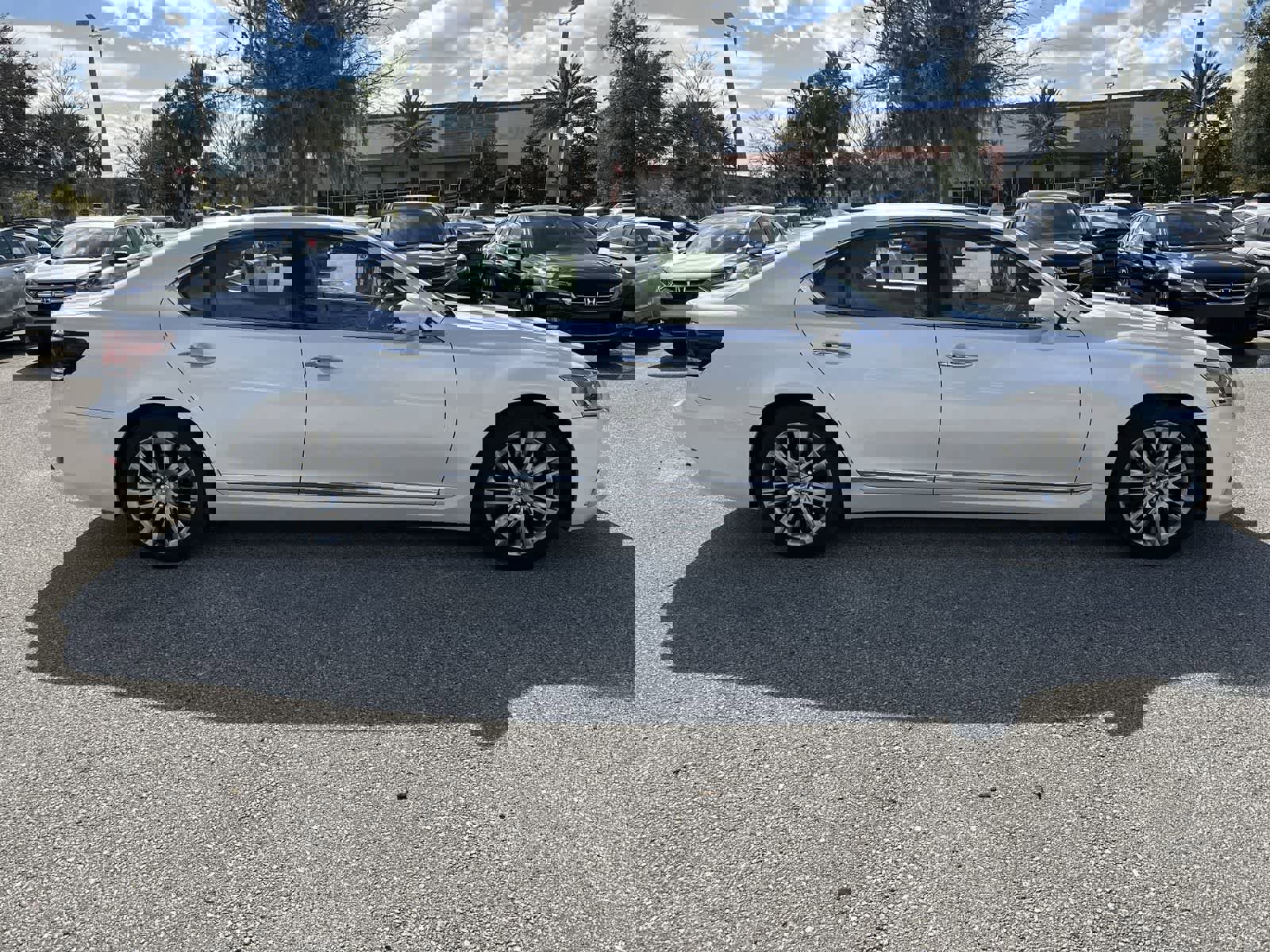 Used 2016 Lexus LS 460 w/ Comfort Package image 7