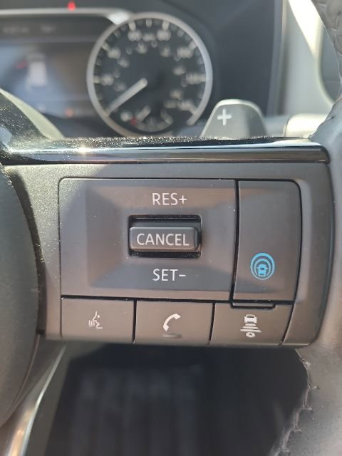 Used 2022 Nissan Rogue SV w/ SV Premium Package FWD image 14