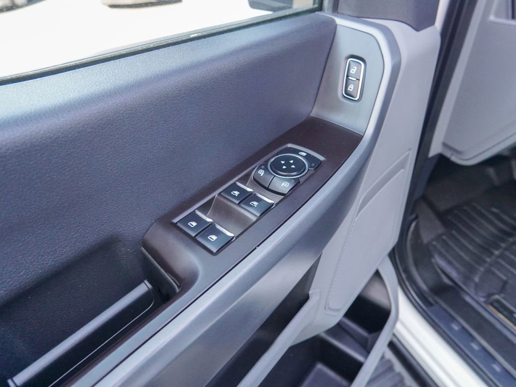 Used 2023 Ford F350 XLT AWD/4WD image 19