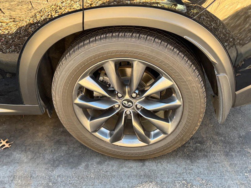 Used 2019 INFINITI QX50 Essential w/ Premium Heat Package image 5