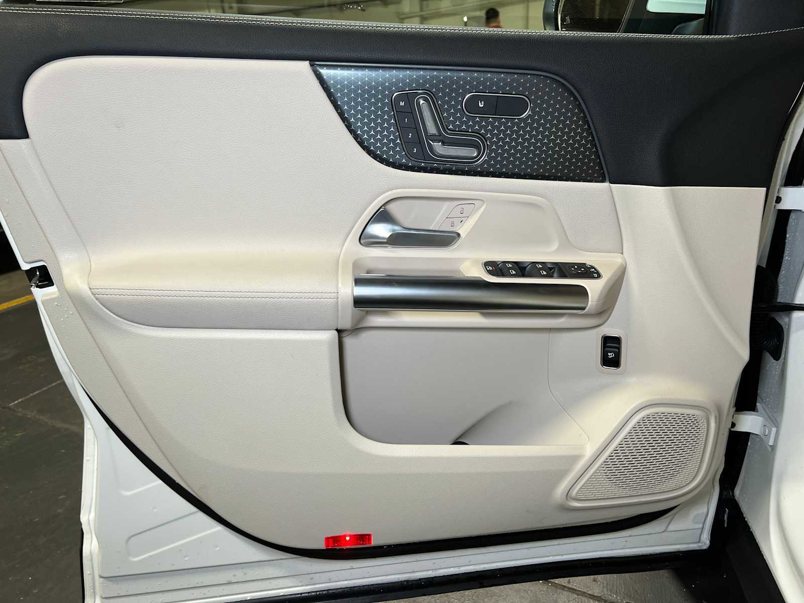 Certified 2025 Mercedes-Benz GLA 250 4MATIC image 21