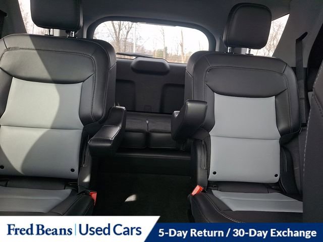 Used 2023 Ford Explorer XLT w/ Equipment Group 202A AWD/4WD image 18