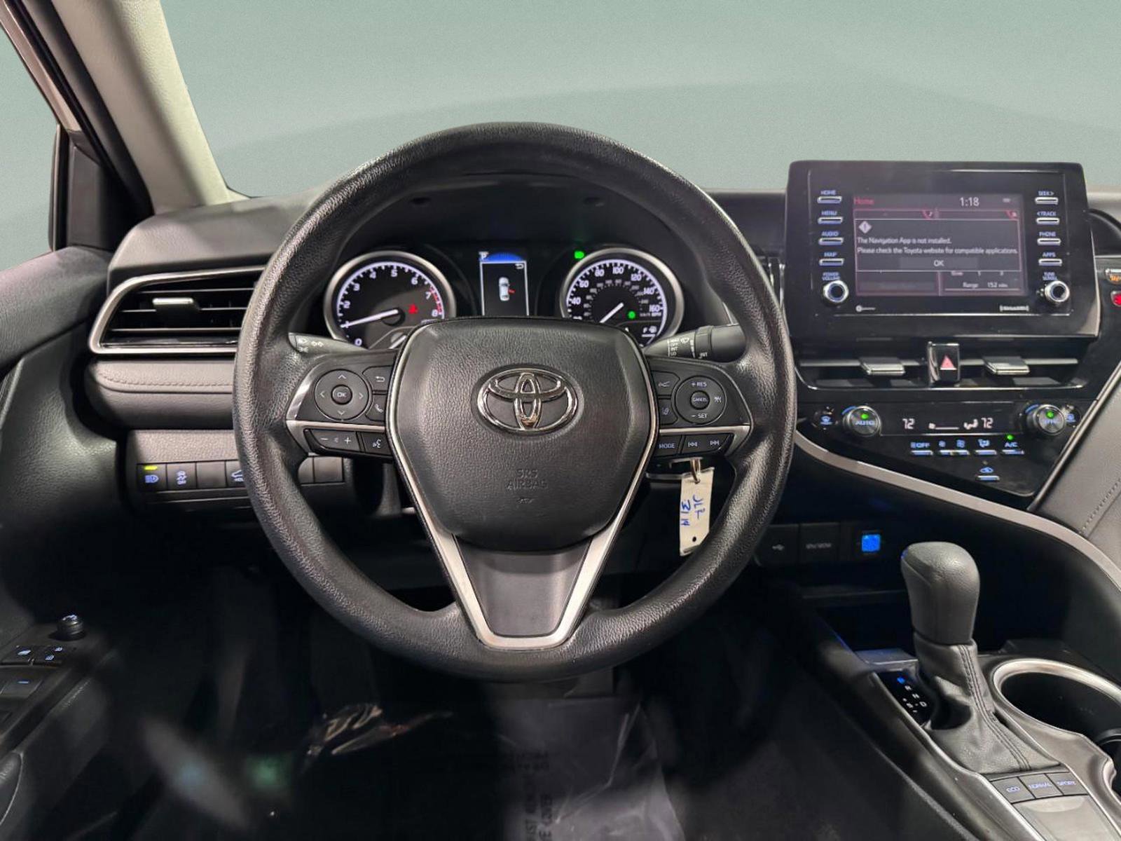 Used 2022 Toyota Camry LE image 12