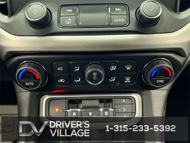 Used 2023 GMC Acadia SLE w/ Driver Convenience Package image 17