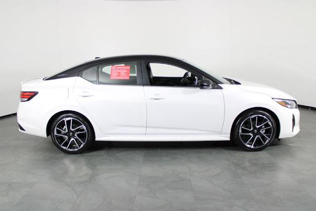Certified 2024 Nissan Sentra SR FWD image 15