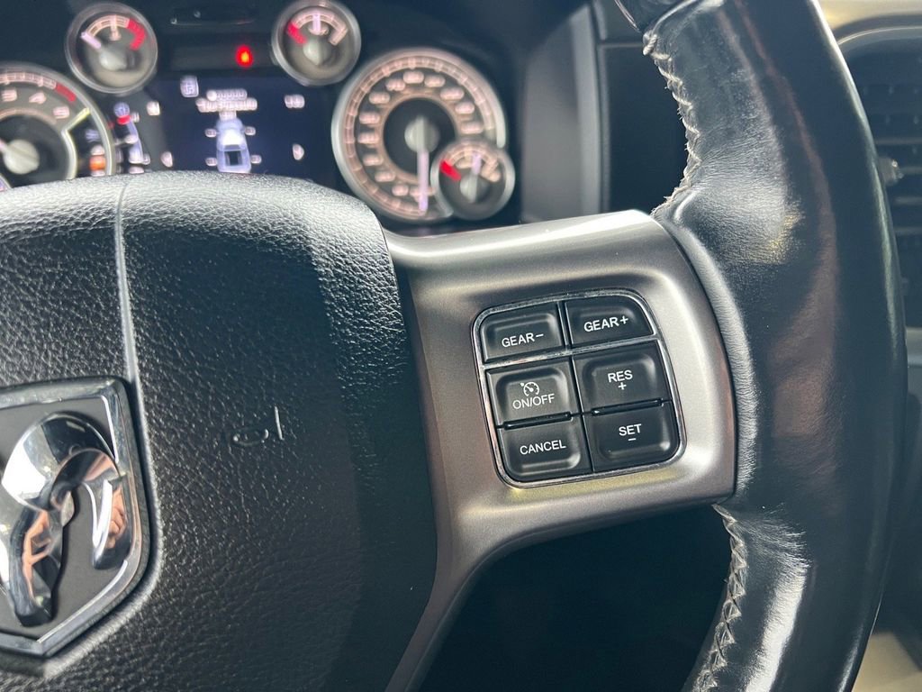 Used 2015 RAM 1500 Limited image 27