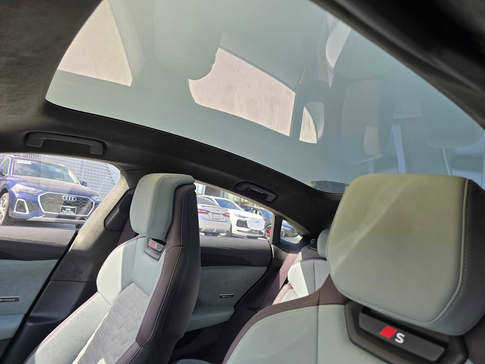 New 2025 Audi S e-tron GT Prestige image 28
