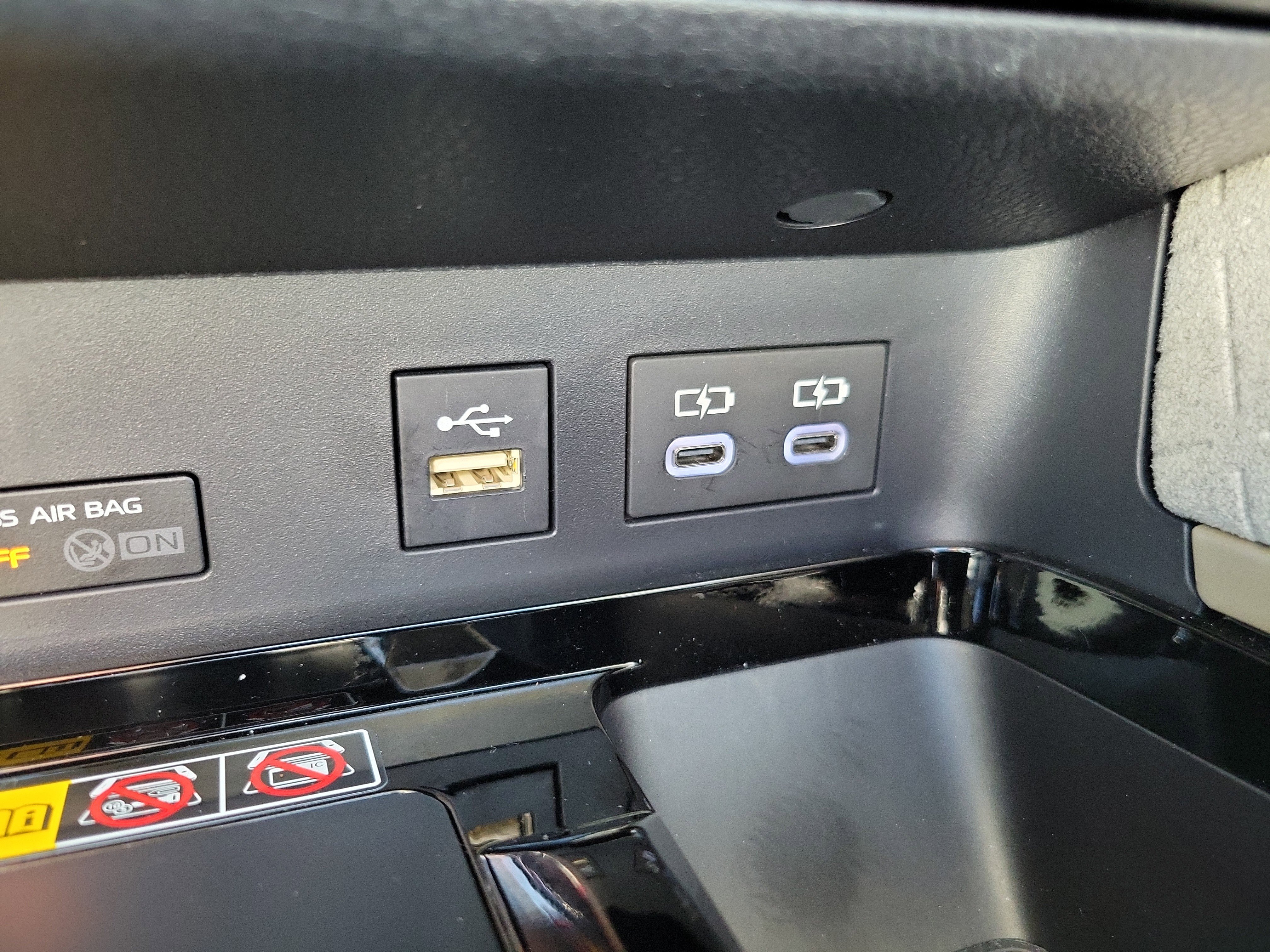 Certified 2025 Toyota Camry XLE w/ Premium Plus Package image 33