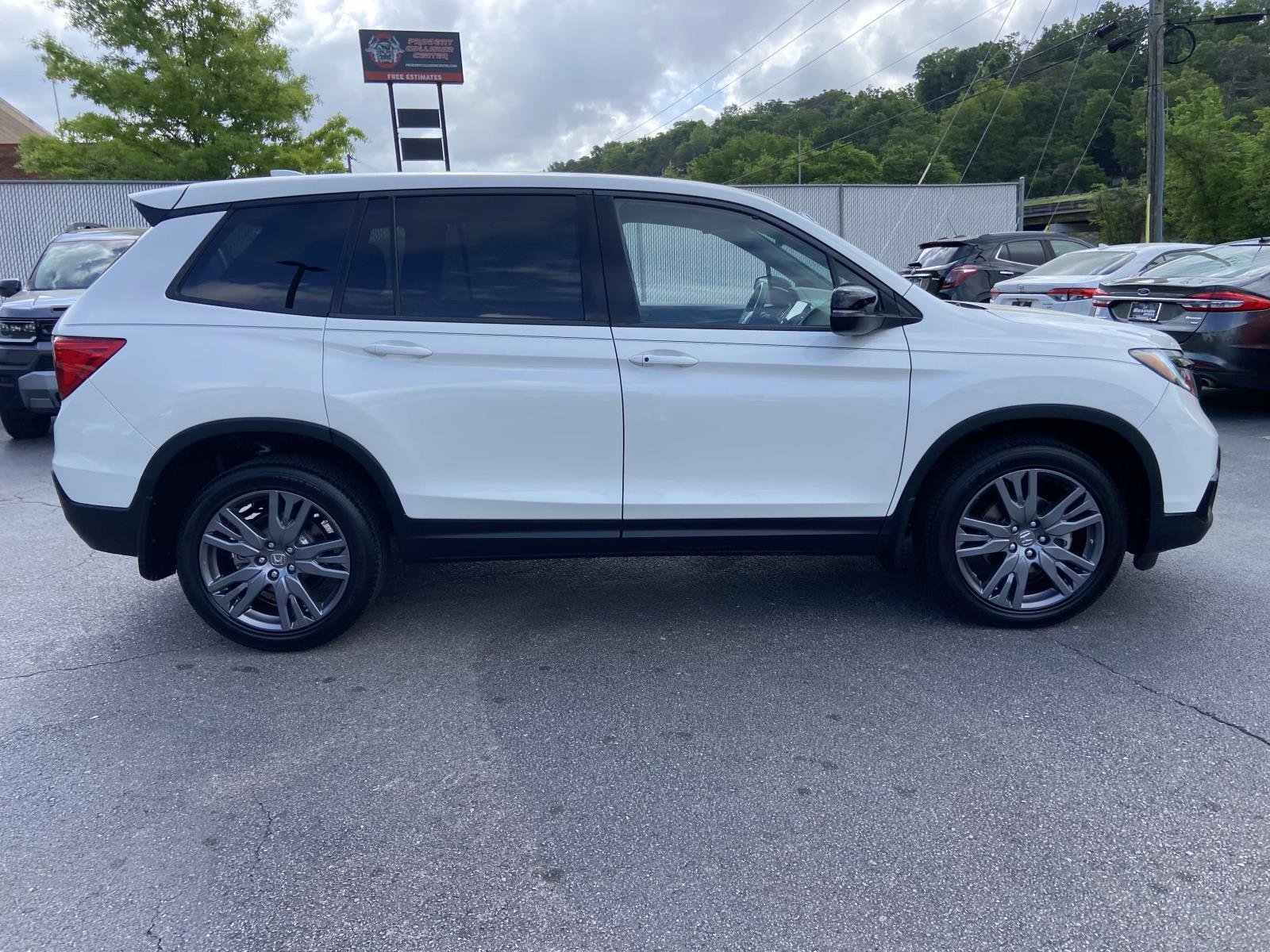 Used 2019 Honda Passport EX-L image 2