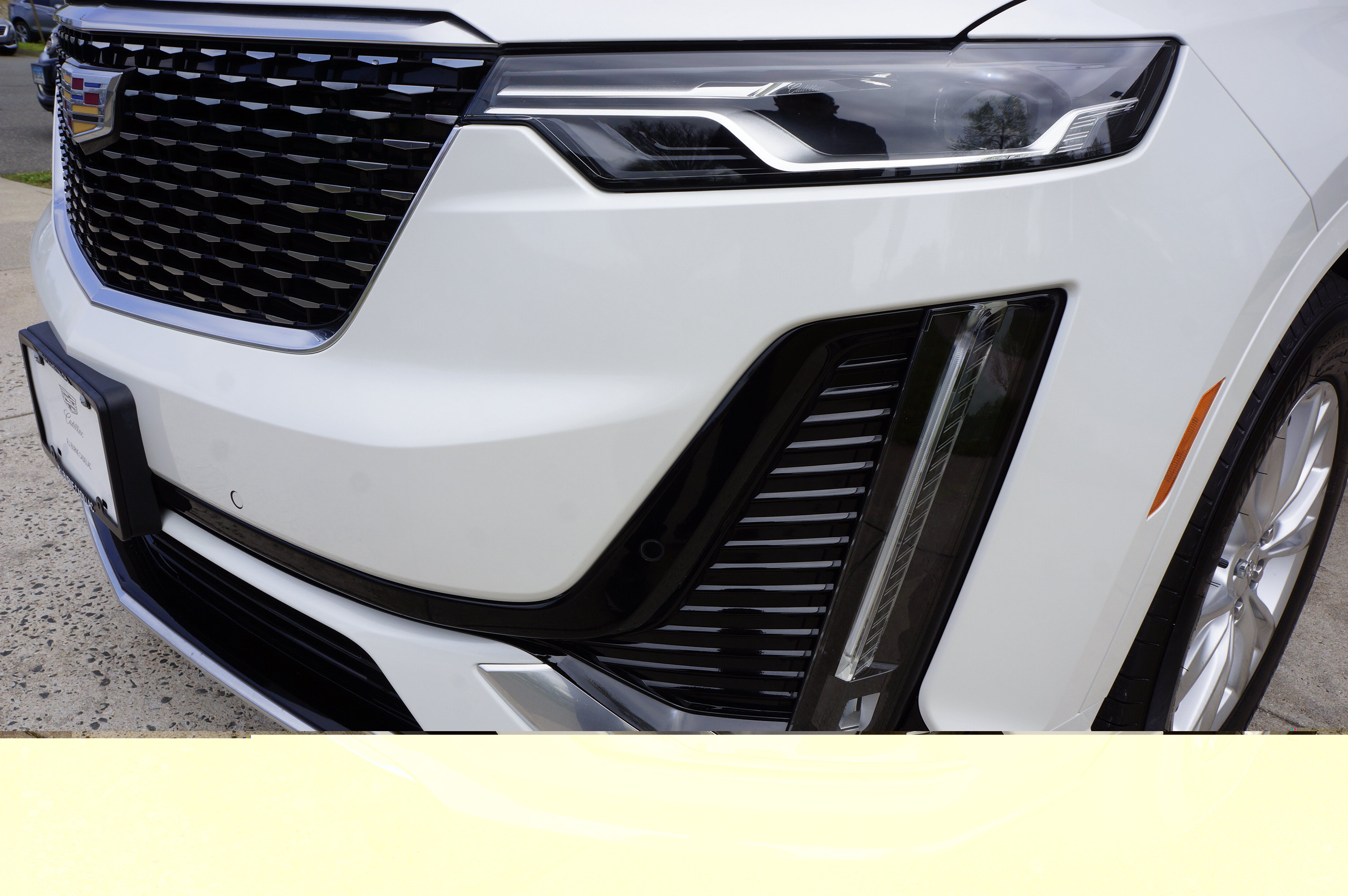 Used 2025 Cadillac XT6 Luxury AWD/4WD image 16