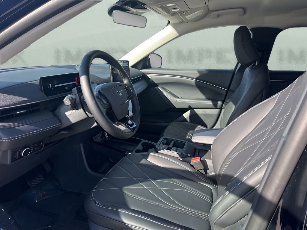 Used 2025 Ford Mustang Mach-E Select image 9