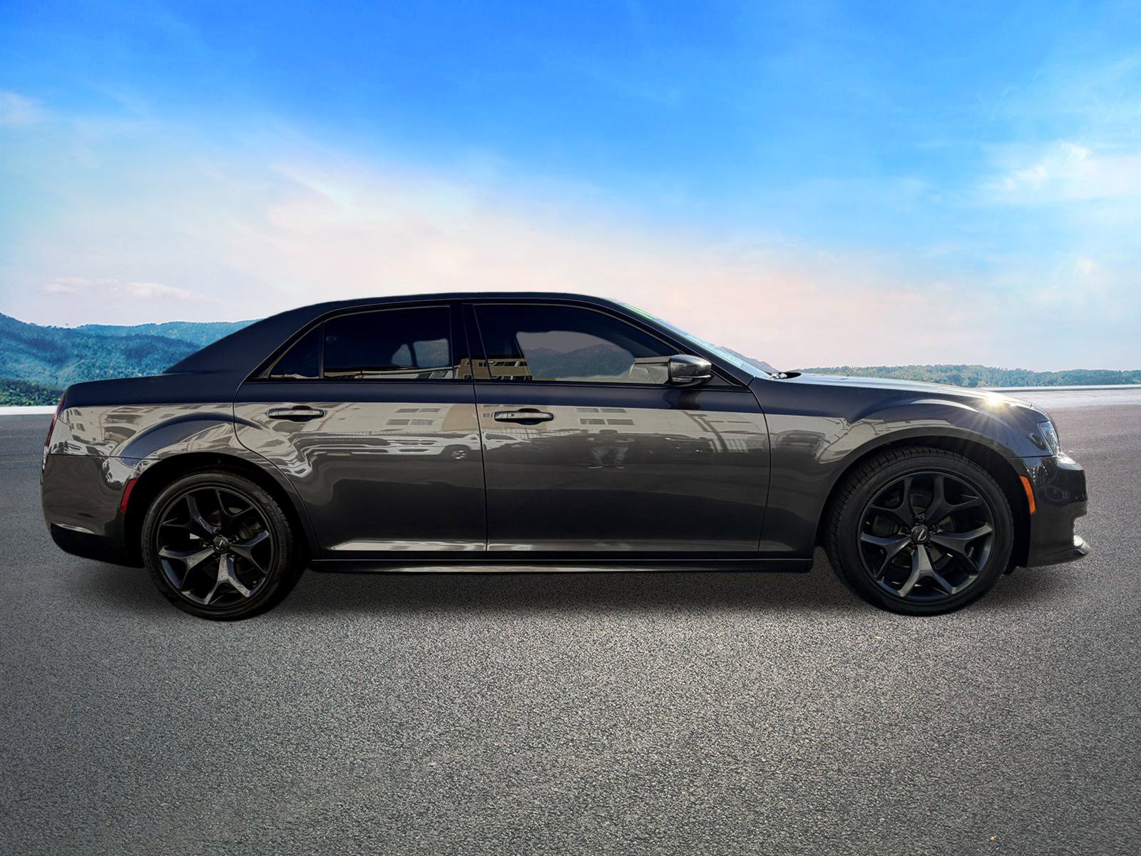 Certified 2023 Chrysler 300 Touring L w/ Popular Equipment Group image 12