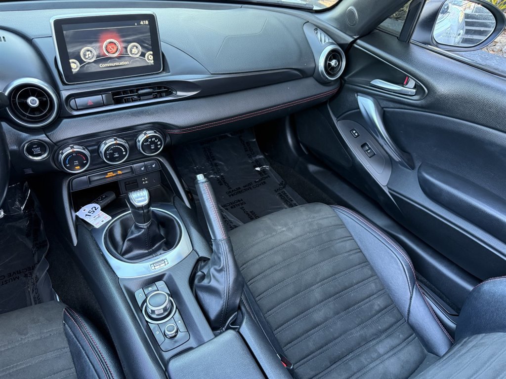 Used 2017 FIAT 124 Spider Abarth image 24