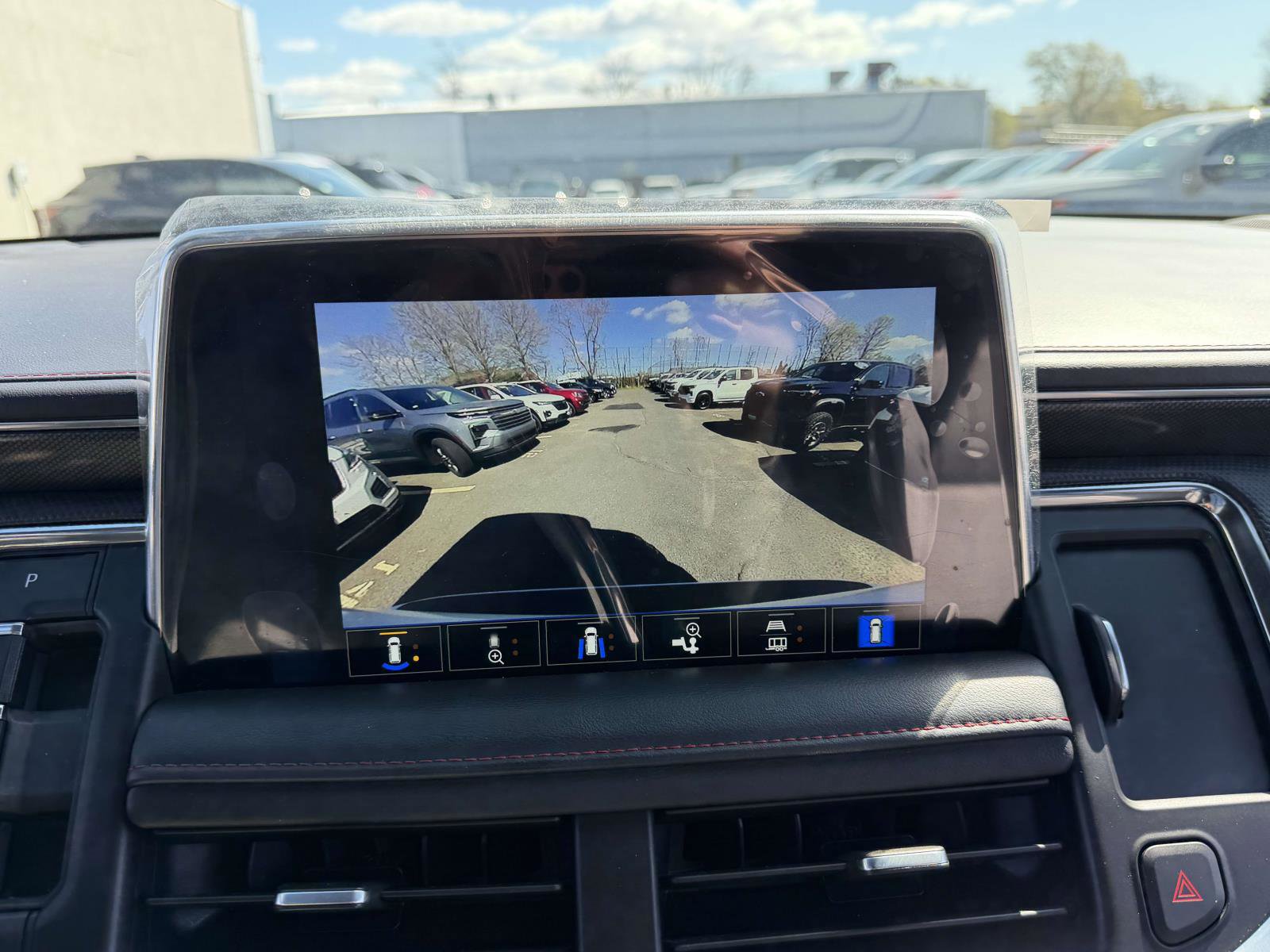 Certified 2022 Chevrolet Tahoe RST w/ Luxury Package image 26