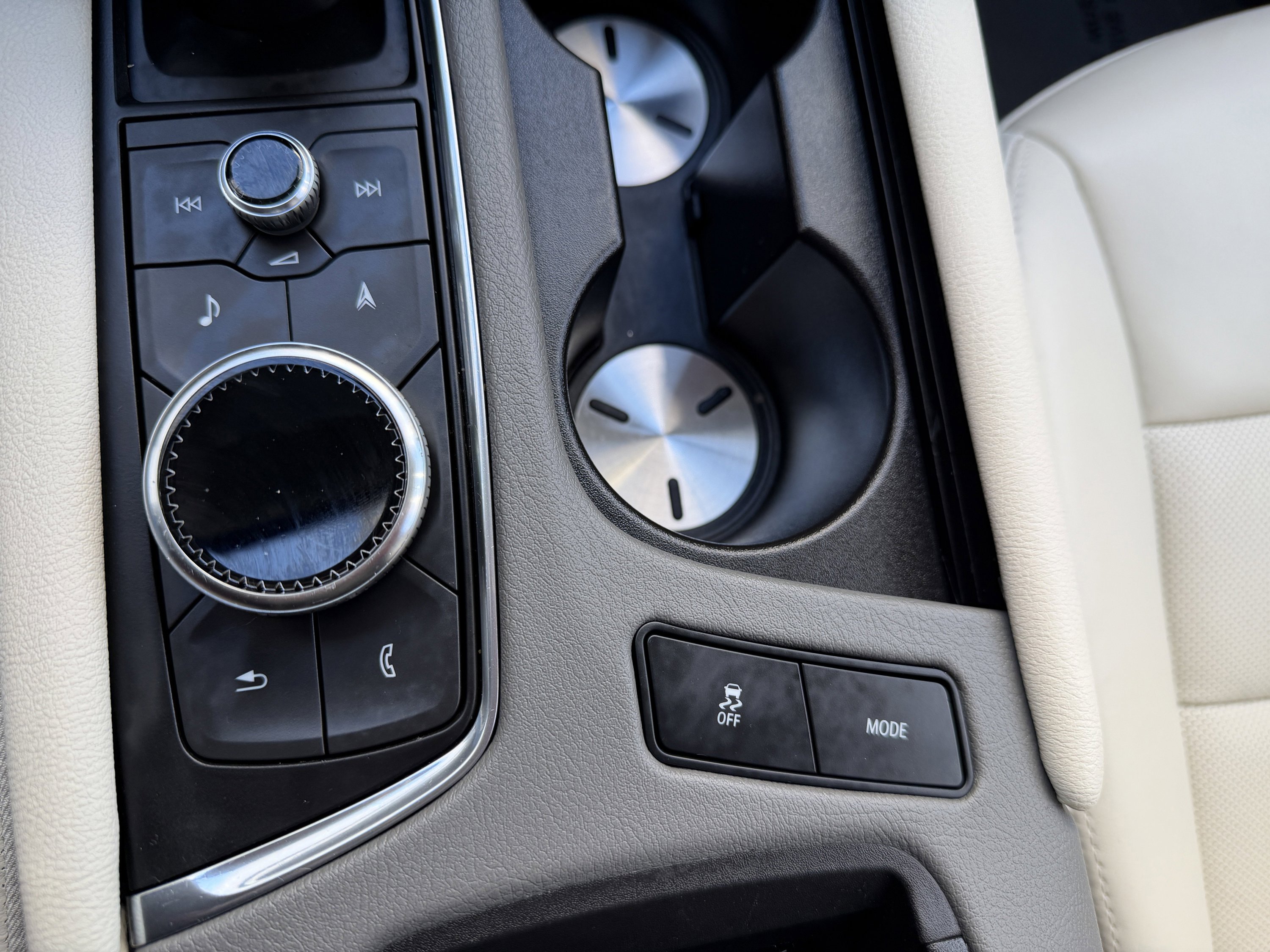 Used 2025 Cadillac XT5 Premium Luxury image 22