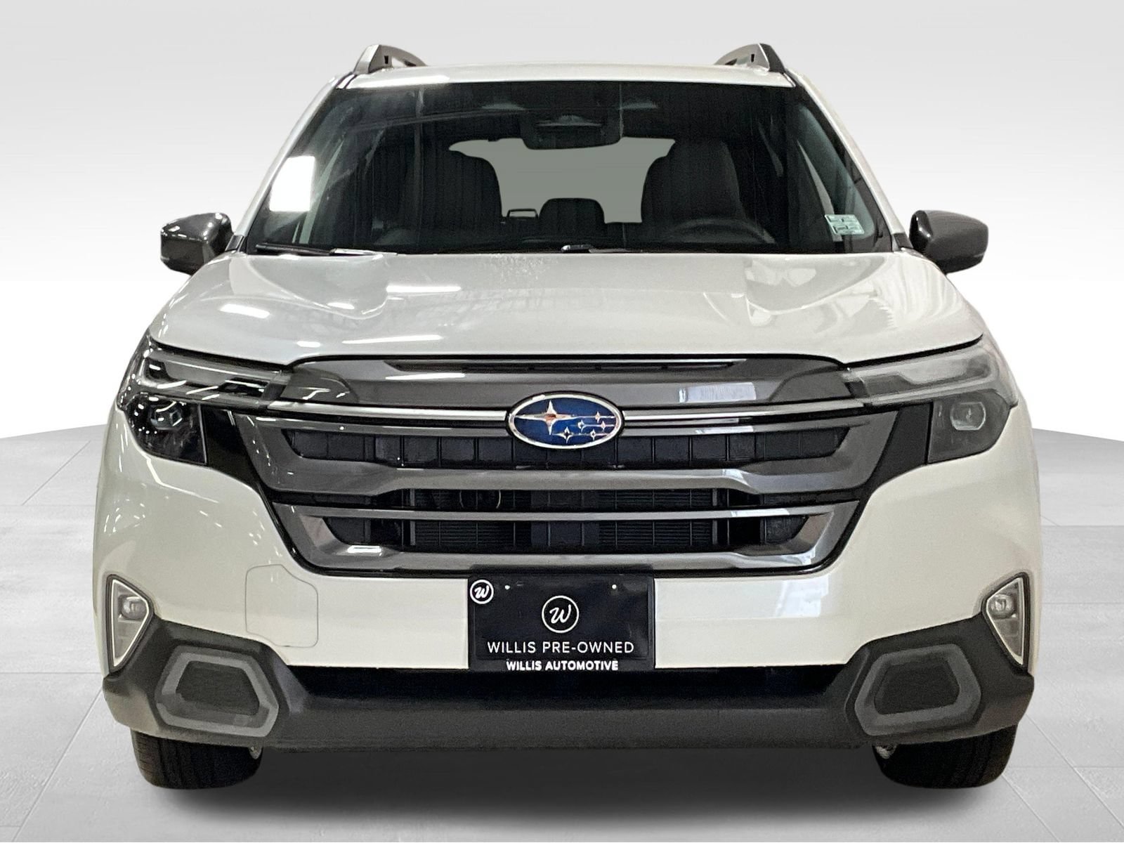 Used 2025 Subaru Forester Limited AWD/4WD image 2