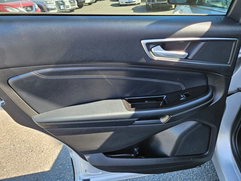 Used 2017 Ford Edge Titanium AWD/4WD image 13